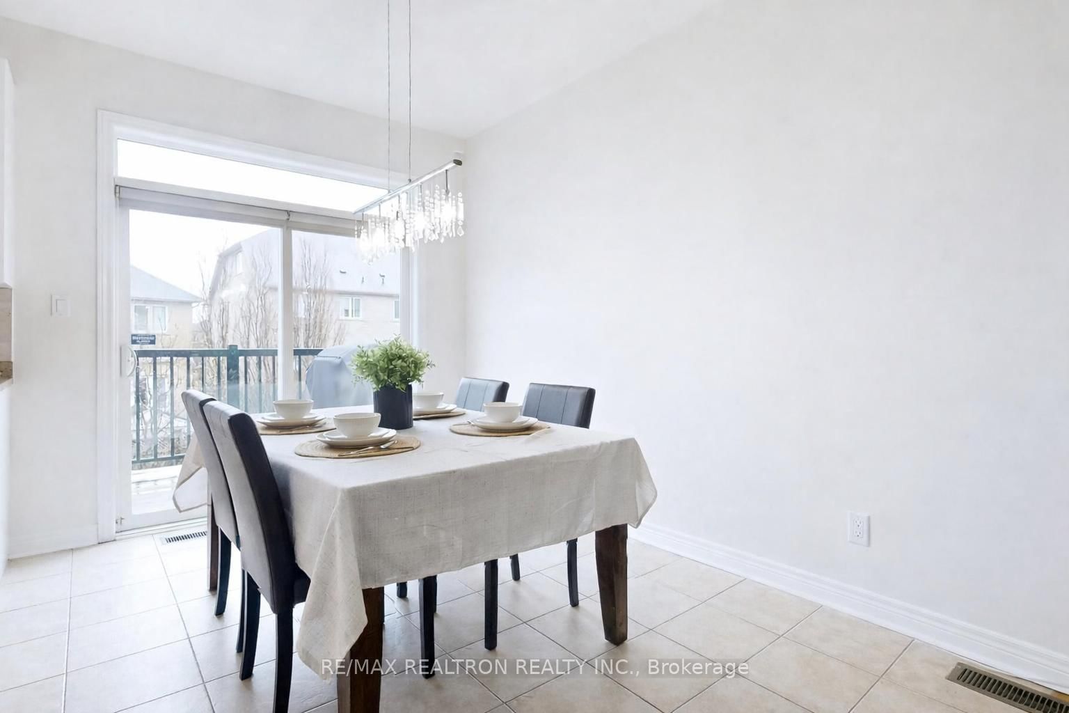 Semi-Detached House for sale at 44 Westolivia Trail, Vaughan, Ontario, L4J 0C1 - Patterson - MLS: N13018062