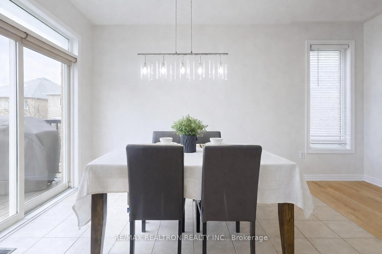 Semi-Detached House for sale at 44 Westolivia Trail, Vaughan, Ontario, L4J 0C1 - Patterson - MLS: N13018062