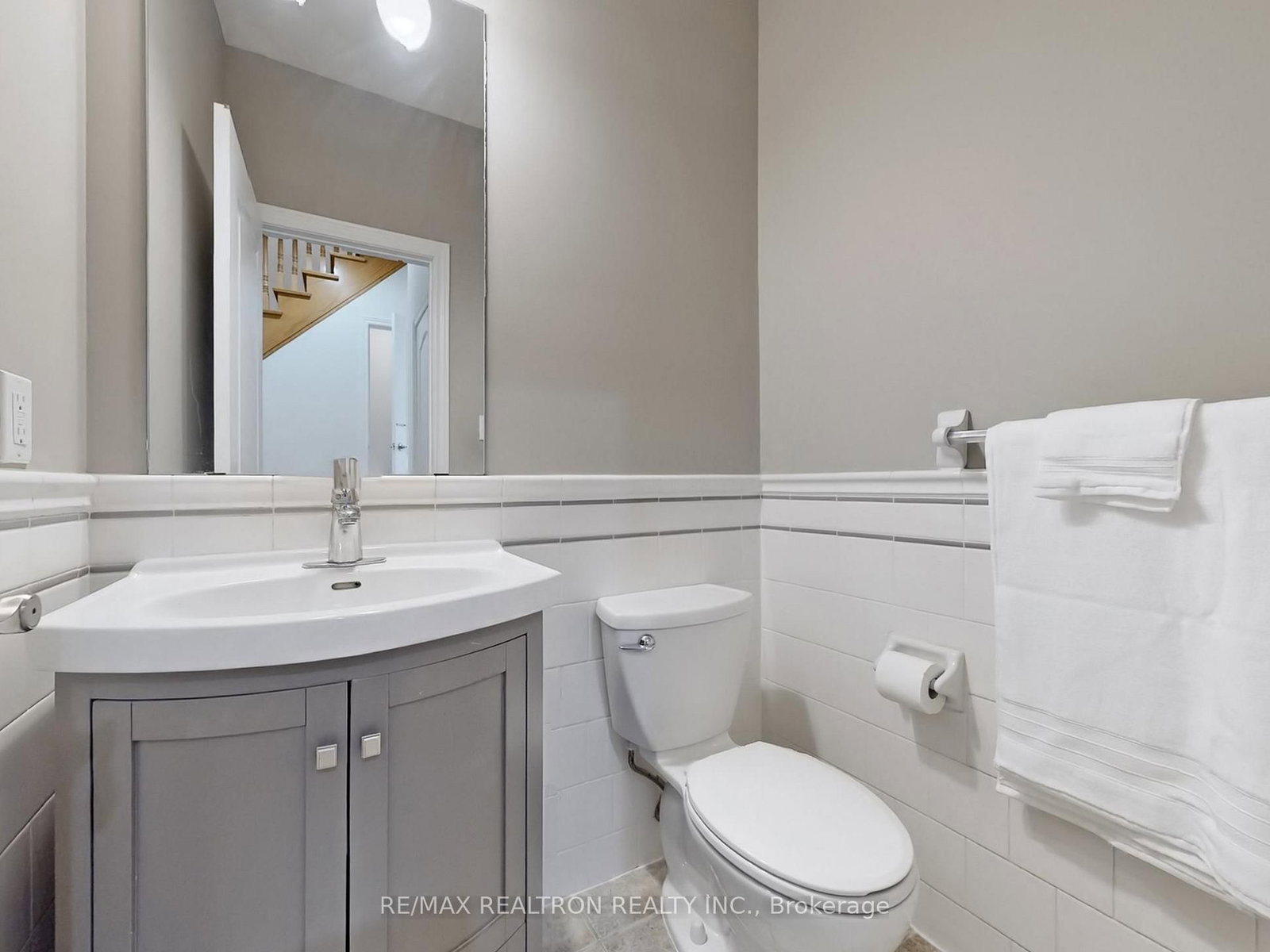 Semi-Detached House for sale at 44 Westolivia Trail, Vaughan, Ontario, L4J 0C1 - Patterson - MLS: N13018062