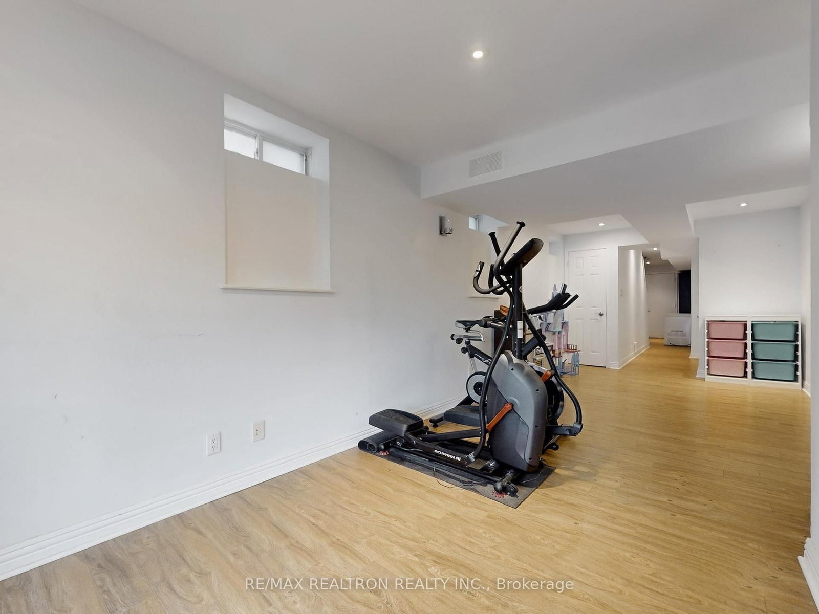 Semi-Detached House for sale at 44 Westolivia Trail, Vaughan, Ontario, L4J 0C1 - Patterson - MLS: N13018062