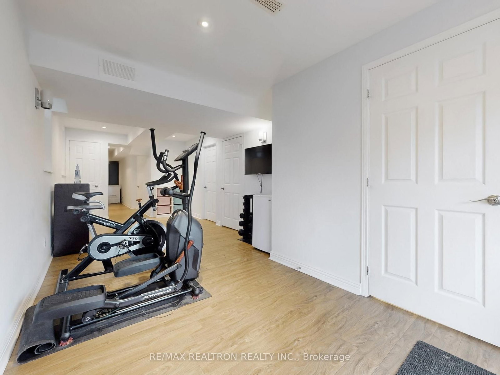 Semi-Detached House for sale at 44 Westolivia Trail, Vaughan, Ontario, L4J 0C1 - Patterson - MLS: N13018062