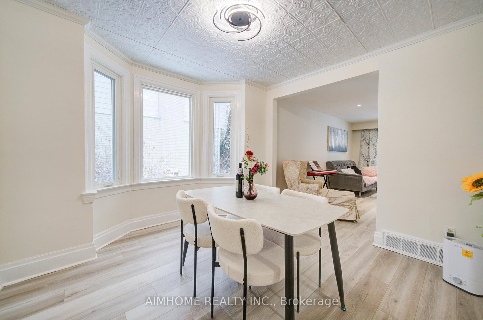 Detached House for sale at 222 Richmond Street, Richmond Hill, Ontario, L4C 3Y8 - Mill Pond - MLS: N13018466