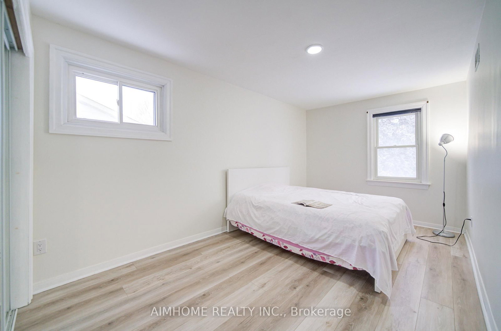 Detached House for sale at 222 Richmond Street, Richmond Hill, Ontario, L4C 3Y8 - Mill Pond - MLS: N13018466