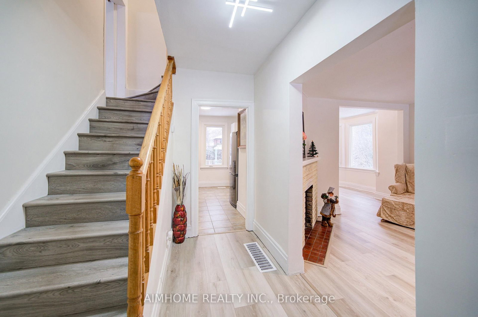 Detached House for sale at 222 Richmond Street, Richmond Hill, Ontario, L4C 3Y8 - Mill Pond - MLS: N13018466