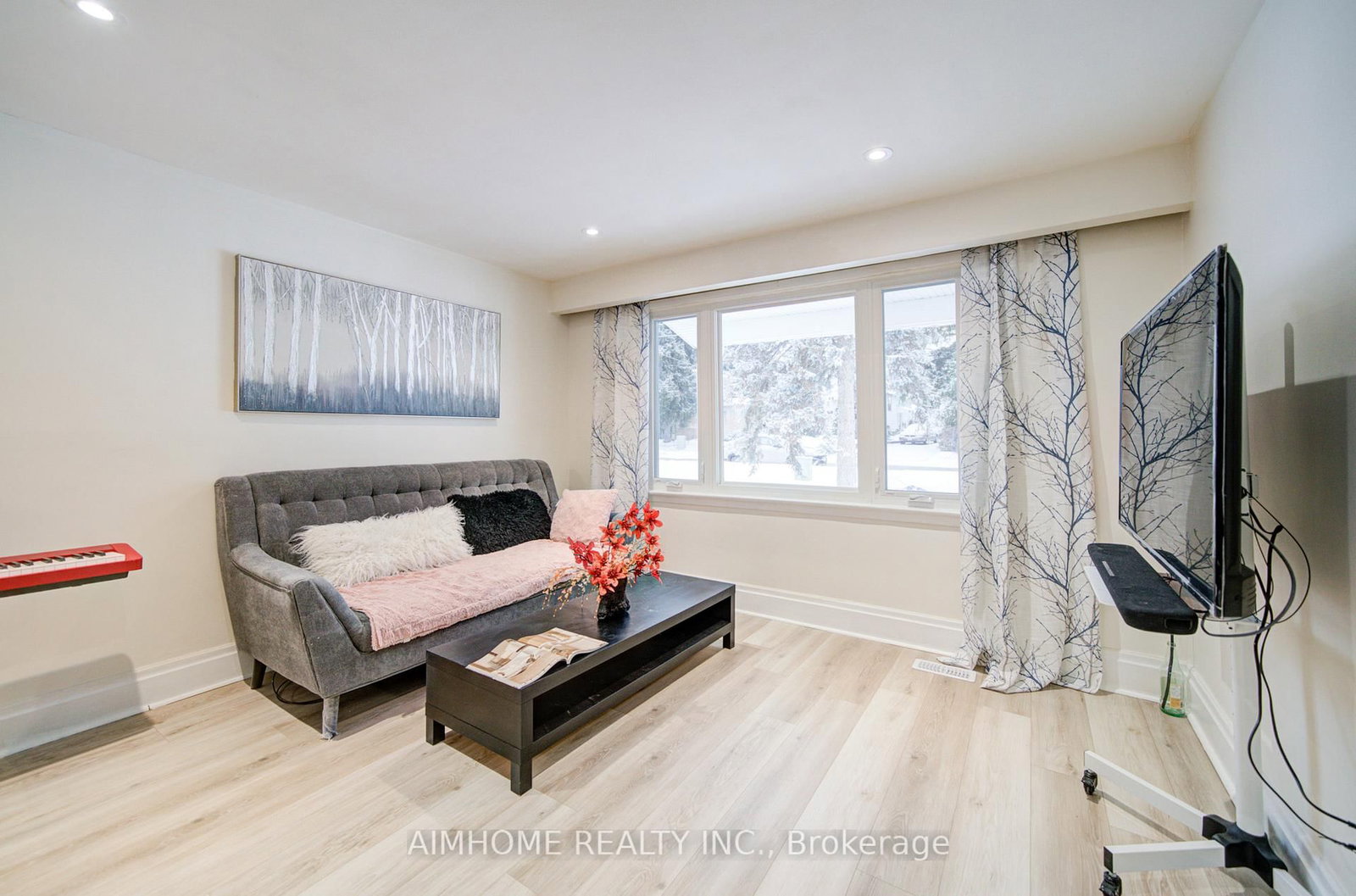 Detached House for sale at 222 Richmond Street, Richmond Hill, Ontario, L4C 3Y8 - Mill Pond - MLS: N13018466