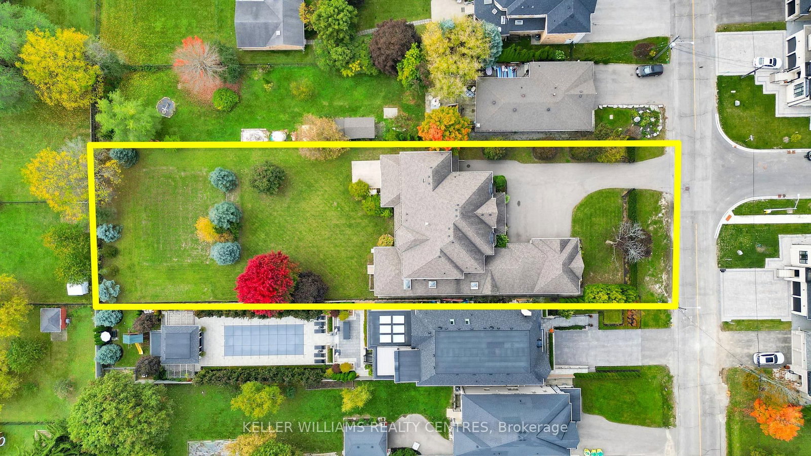33 Maple Grove Avenue • Richmond Hill, ON photo 4