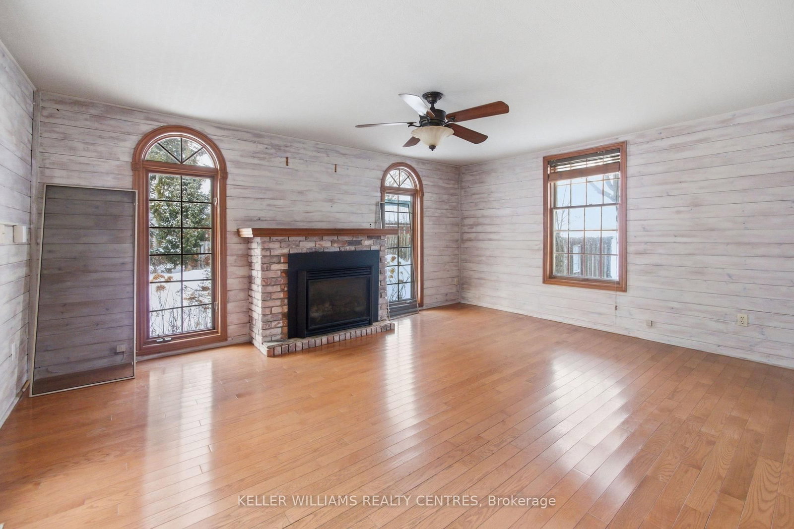 3664 Line 8 - Photo 13