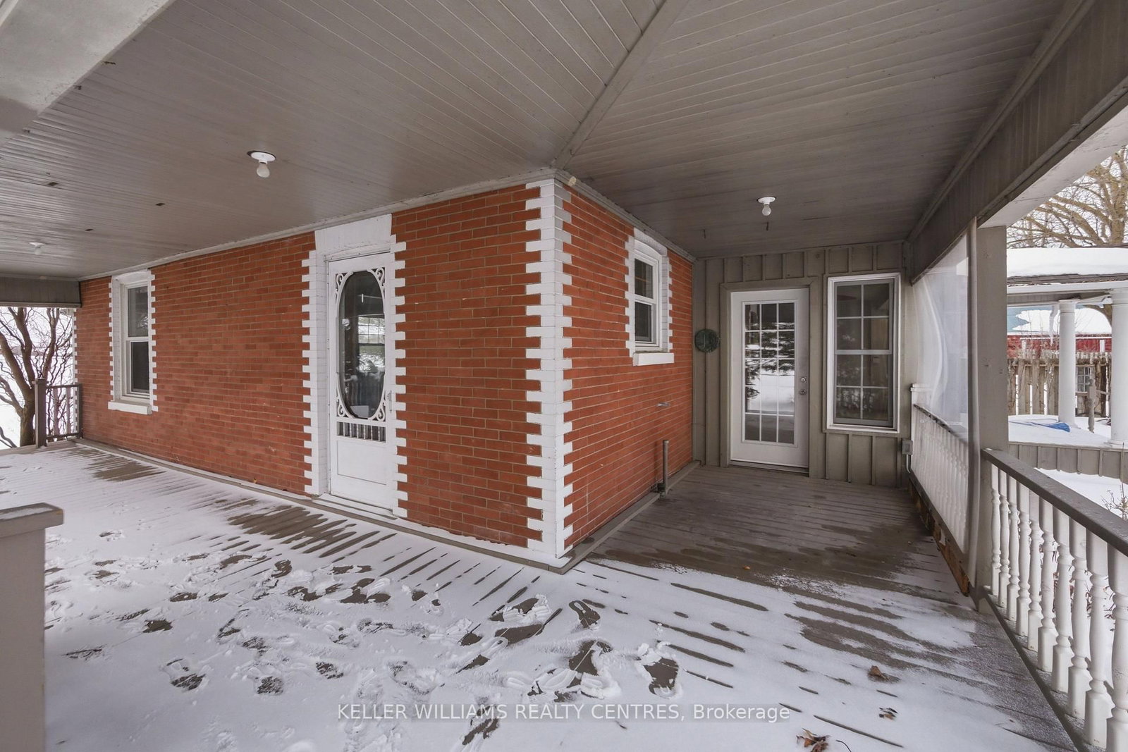 3664 Line 8 - Photo 3