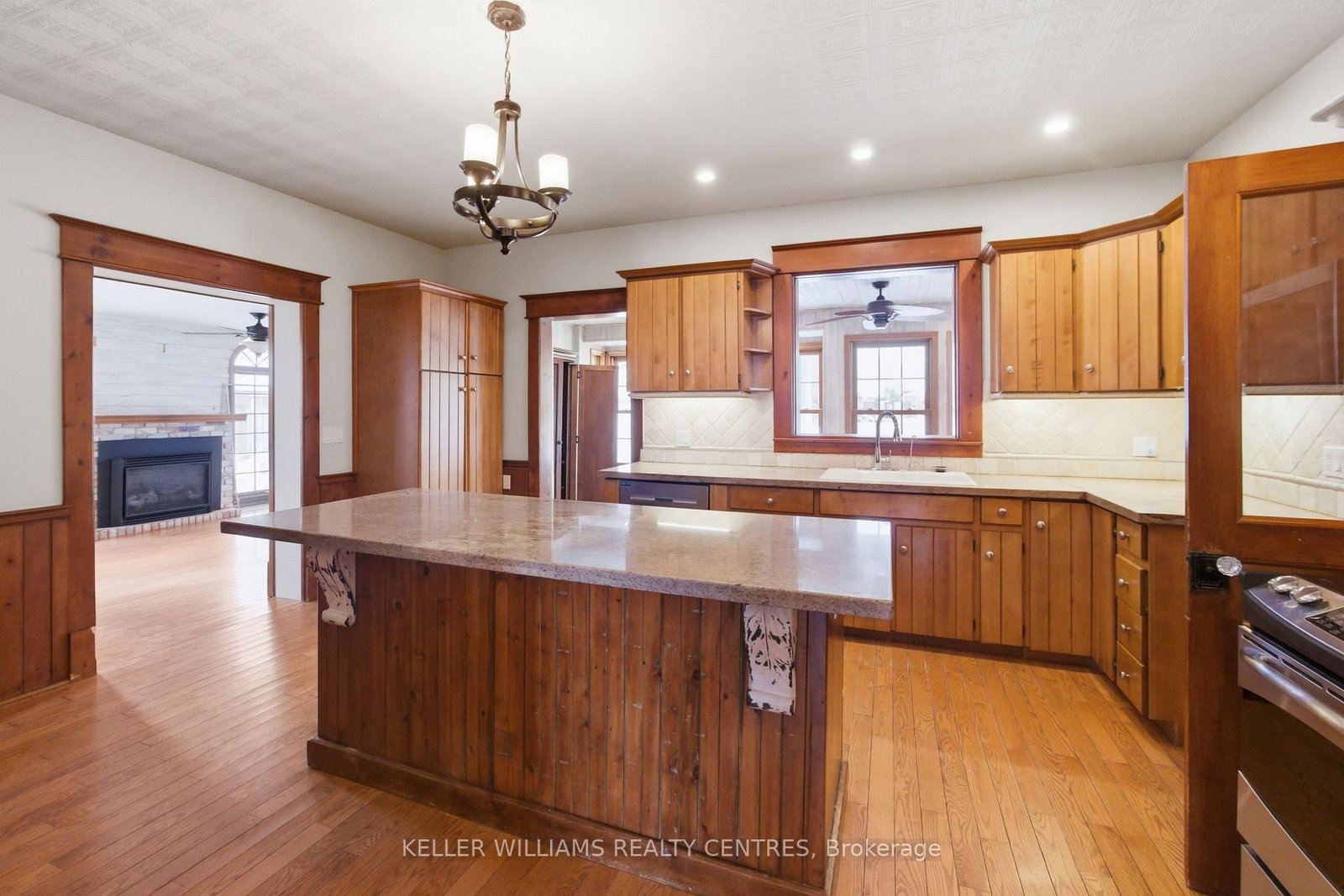 3664 Line 8 - Photo 9