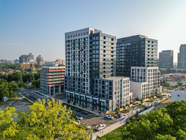 601W - 3 Rosewater Street E