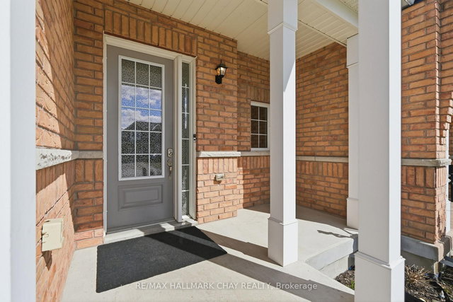 113 Collier Crescent