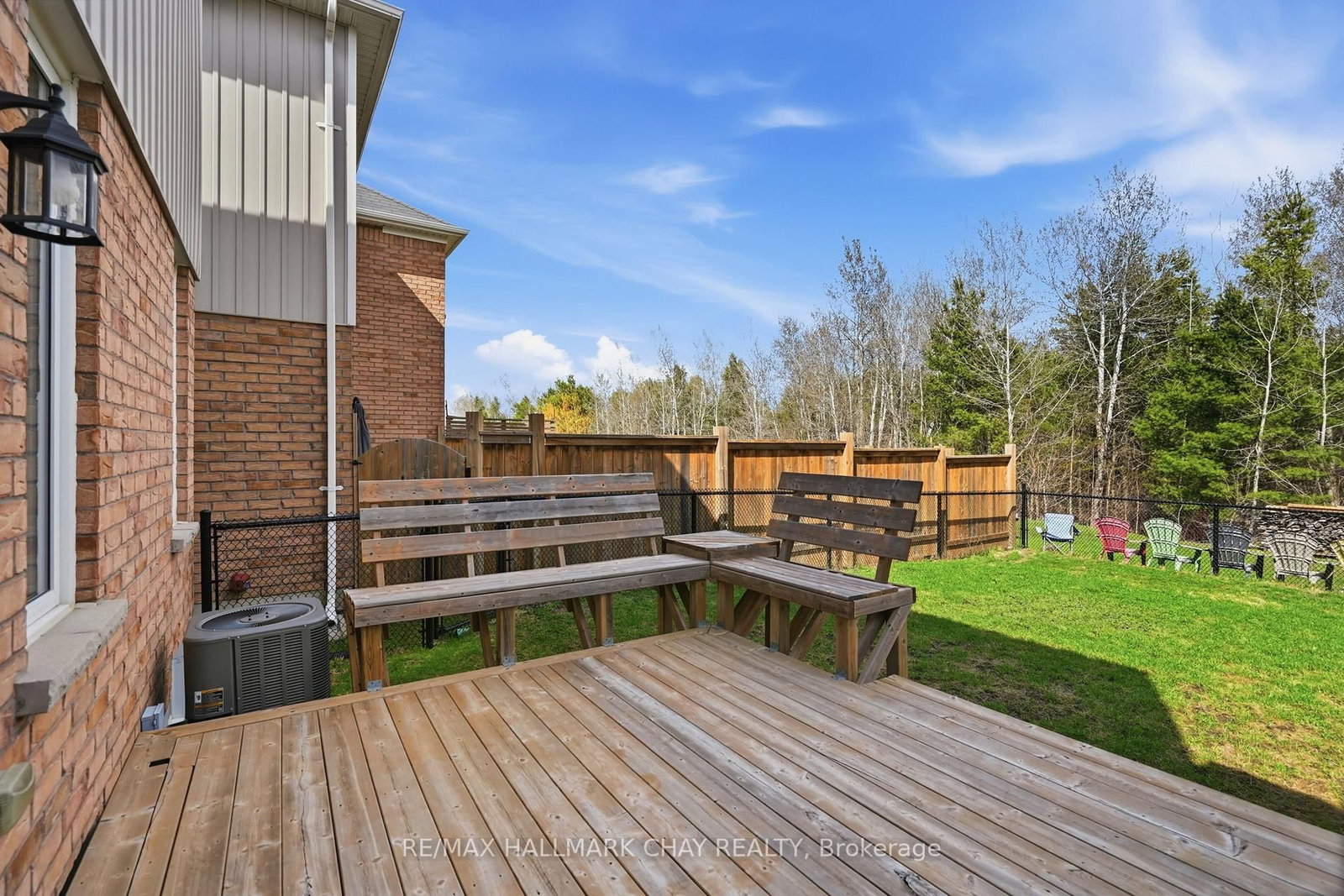 Townhouse for sale at 113 Collier Crescent, Essa, Ontario, L3W 0M9 - Angus - MLS: N13018804