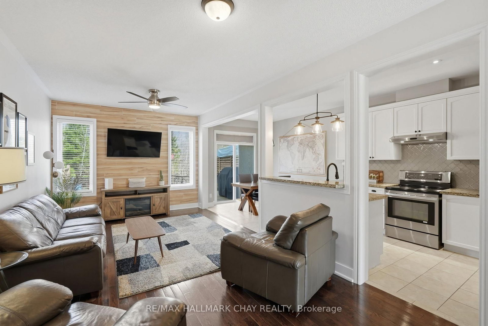 Townhouse for sale at 113 Collier Crescent, Essa, Ontario, L3W 0M9 - Angus - MLS: N13018804