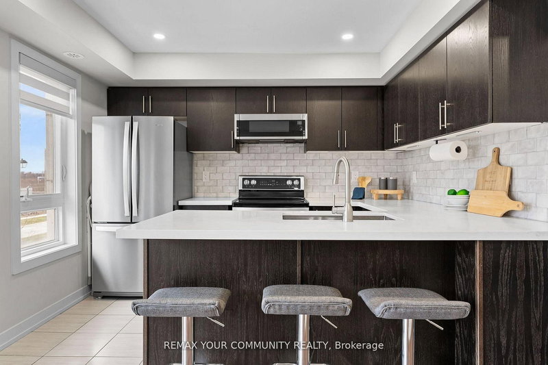 2112 - 2 Westmeath Lane, Markham, L6B 1N5 | Image 2