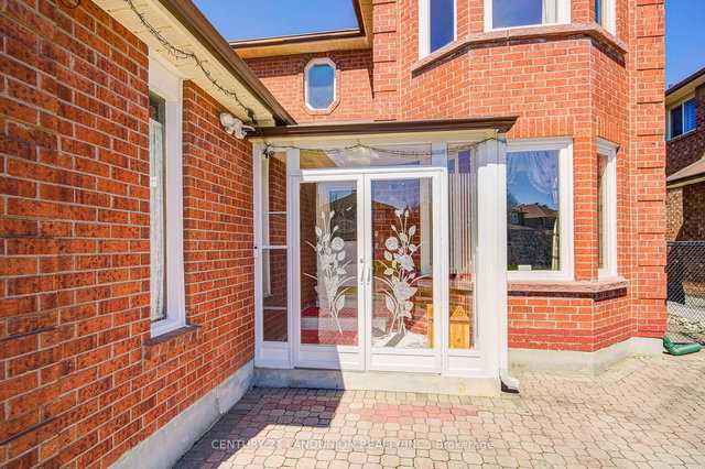 49 John Stiver Crescent