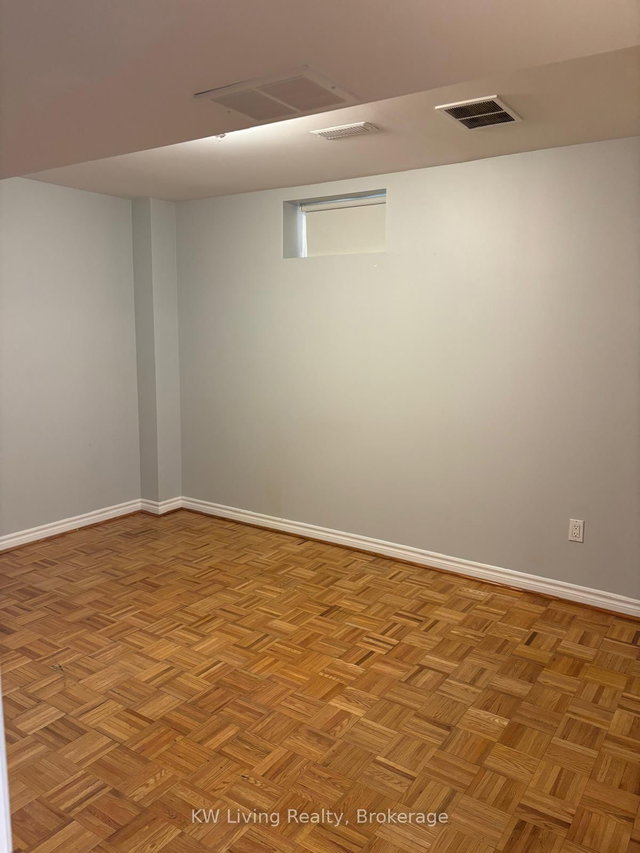 Bsmt - 13 Beechgrove Crescent