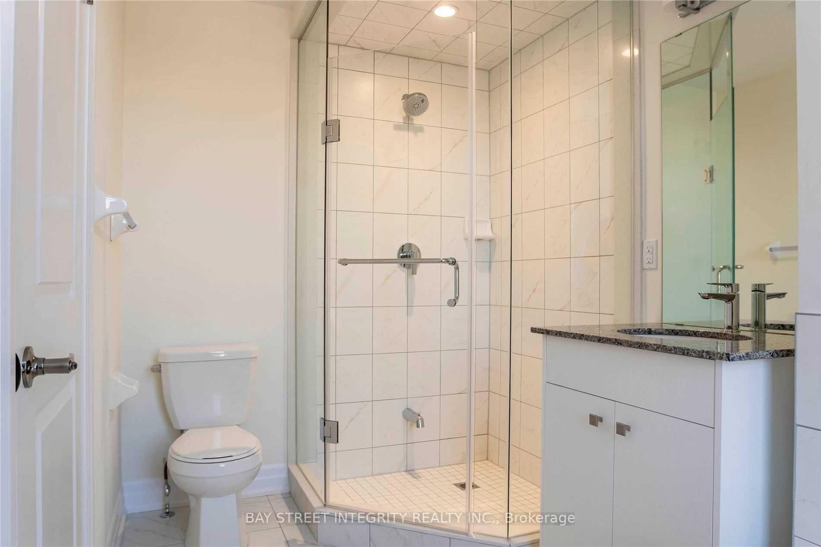 2267 Major Mackenzie Drive W, Unit 7 - Photo 14