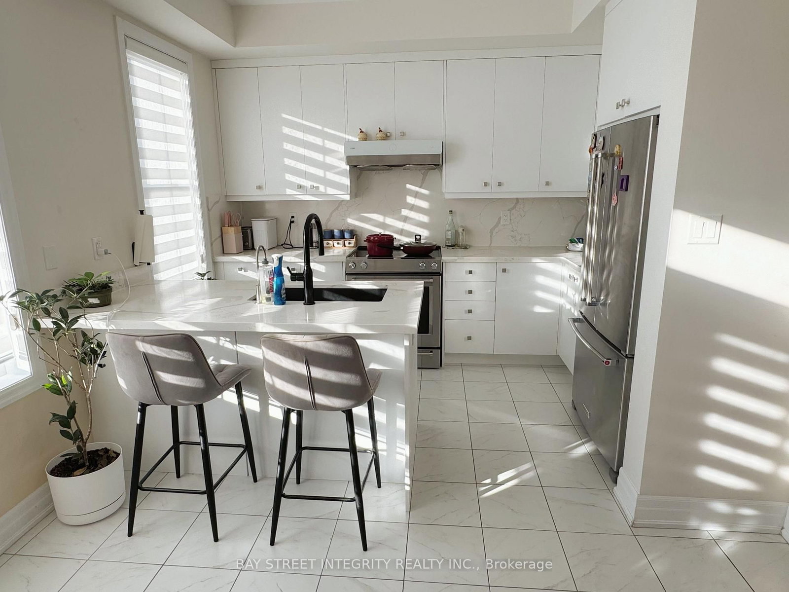 2267 Major Mackenzie Drive W, Unit 7 - Photo 6