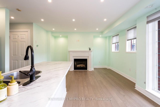 B202 - 98 Cornell Park Avenue