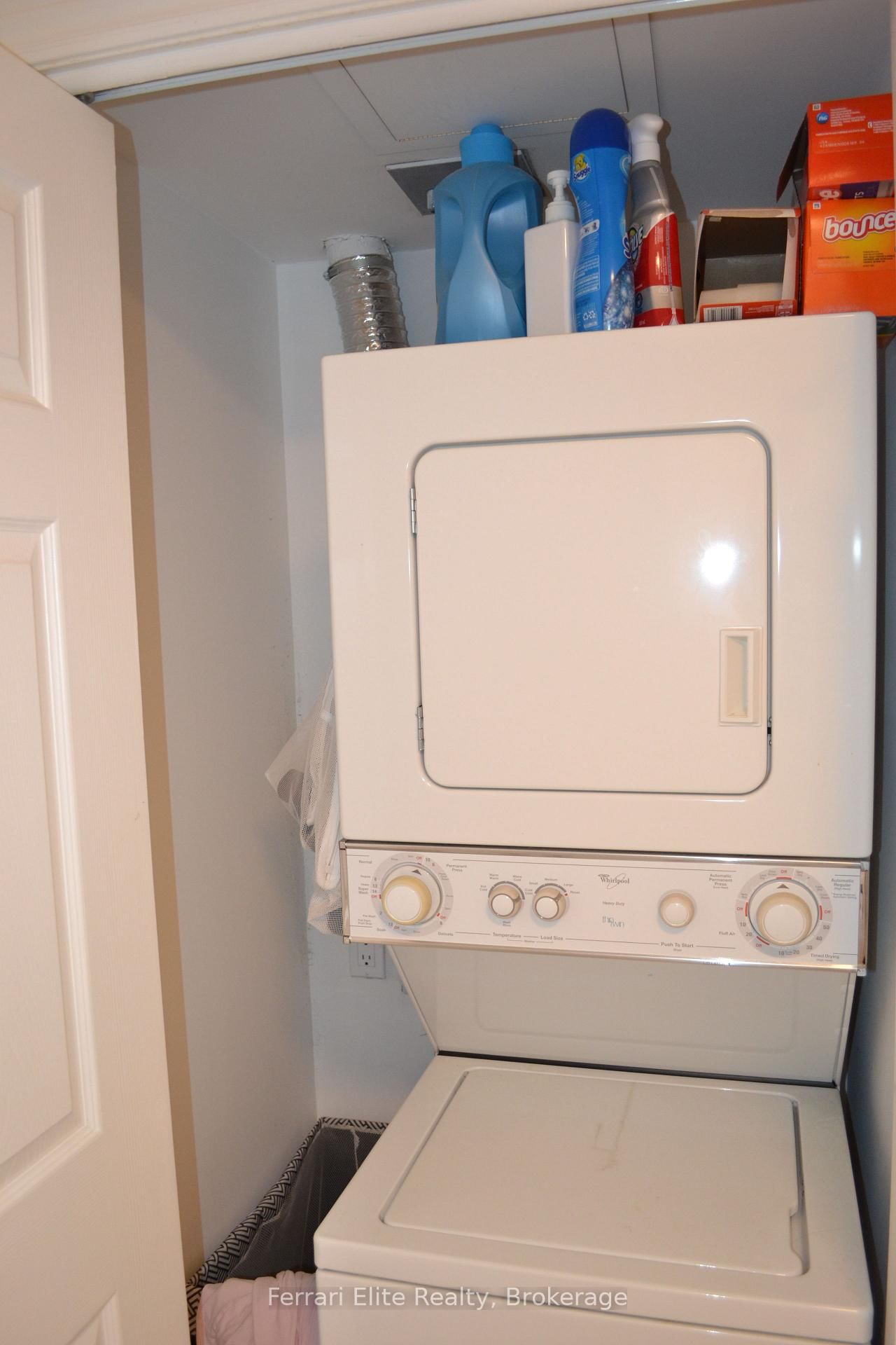 9015 Leslie Street, Unit 1112 - Photo 11