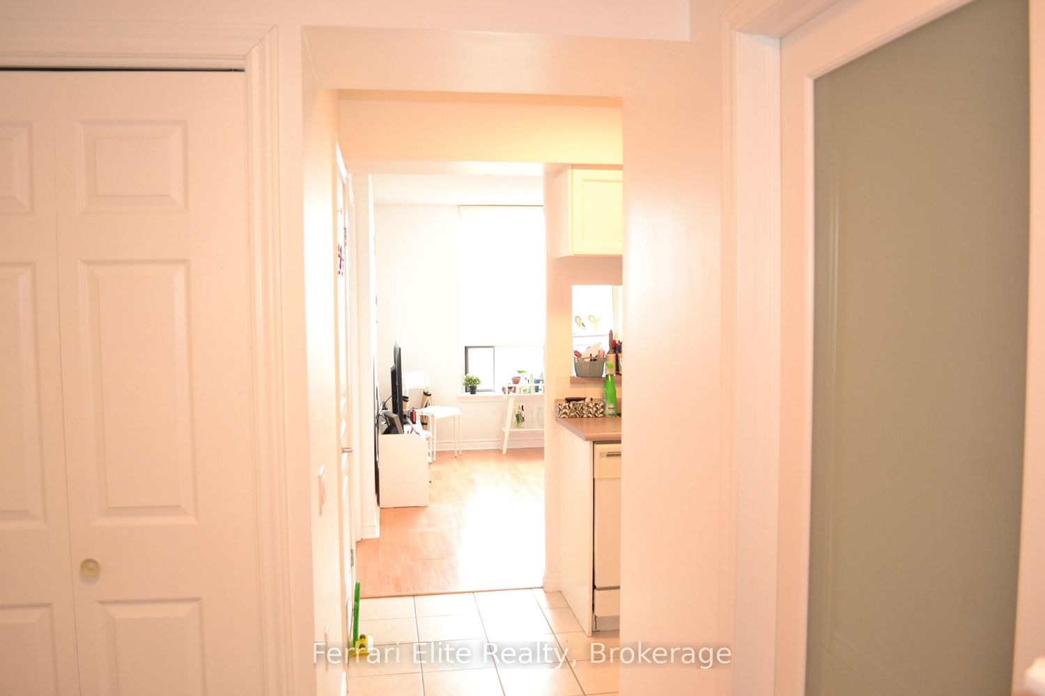 9015 Leslie Street, Unit 1112 - Photo 12