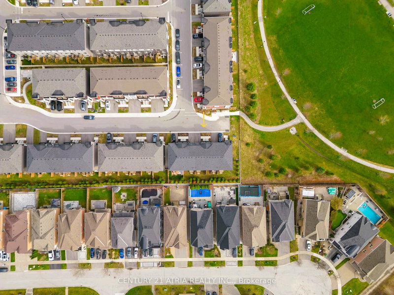 93 Rattenbury Rd, Vaughan, L6A 5C6 | Image 2