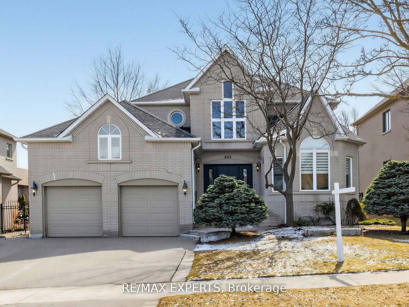 203 Thomson Creek Blvd, Vaughan, L4H 1H1 | Image 2