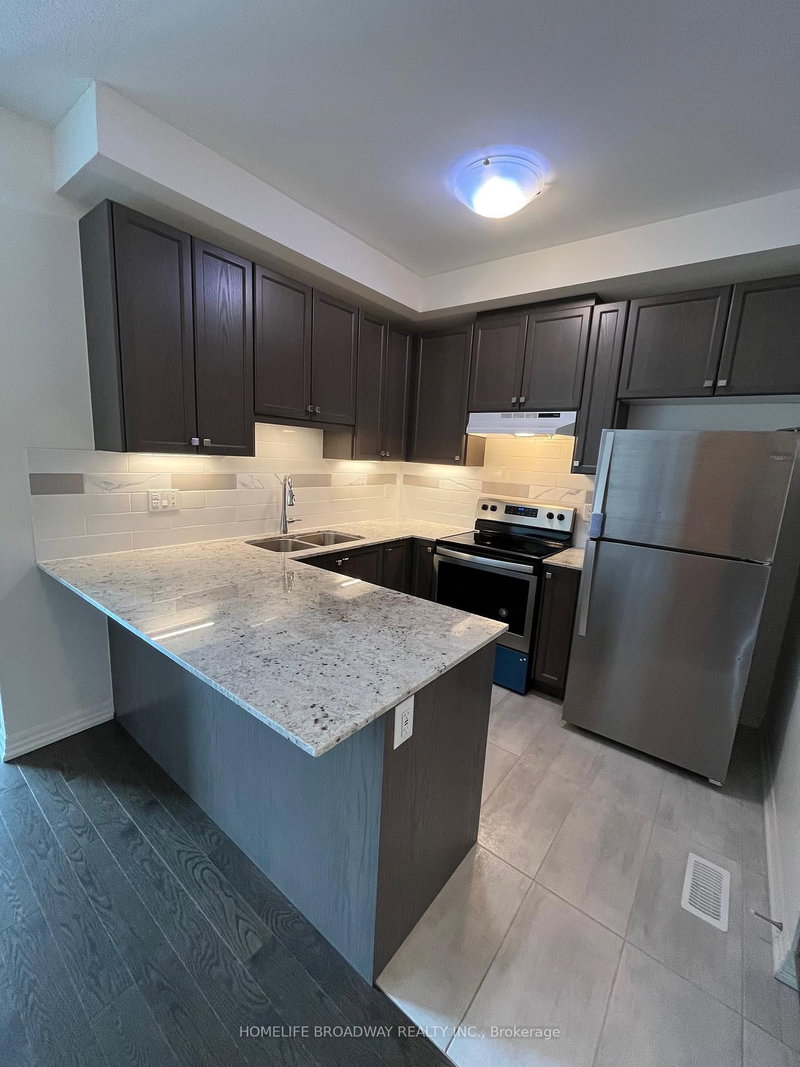 53 Vantage Loop, Newmarket, L3X 0K9 | Image 3