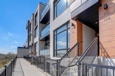 711 - 5 Steckley House Lane | Richmond Hill | Image