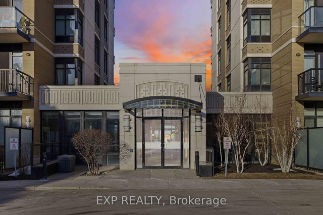 617 - 151 Upper Duke Crescent