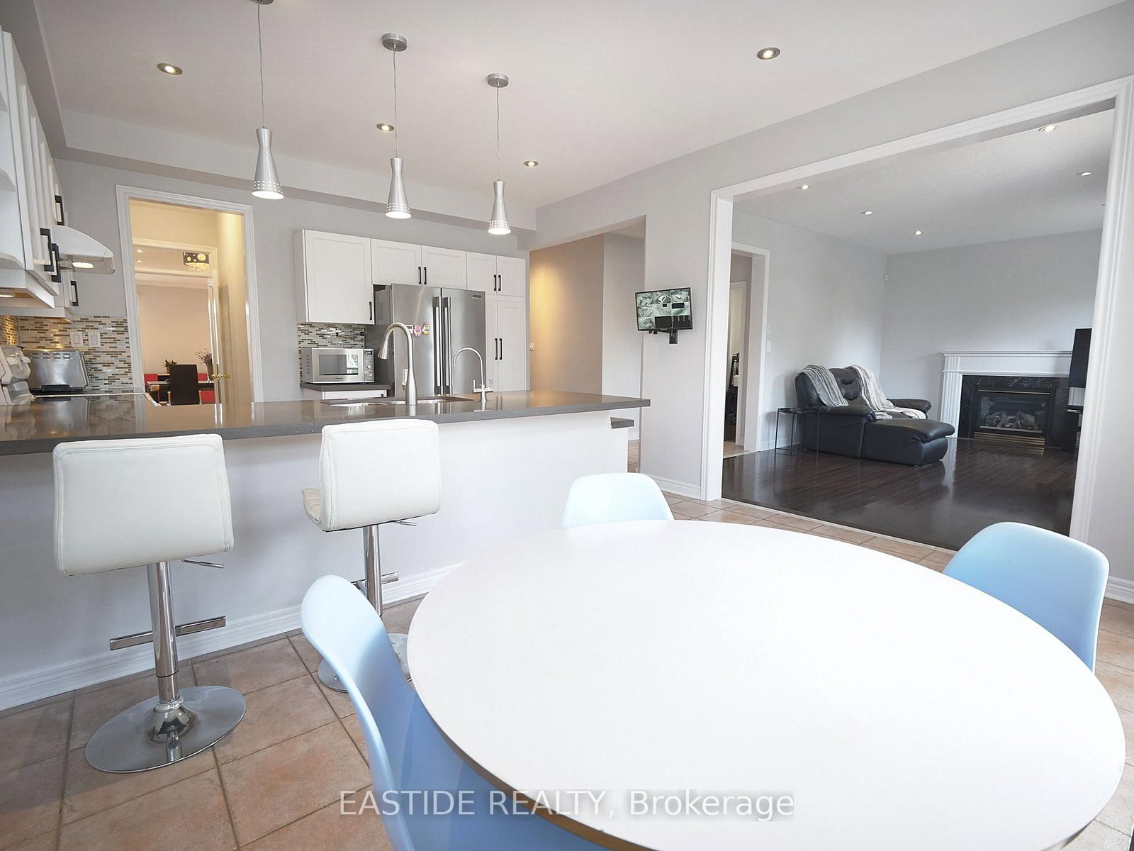 346 Castan Avenue - Photo 16