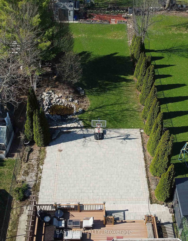 346 Castan Ave, Markham, L3R 4S3 | Image 2