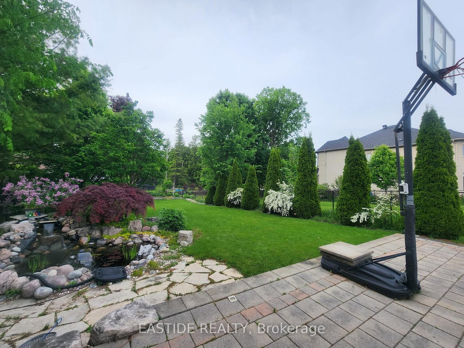 346 Castan Avenue - Photo 34