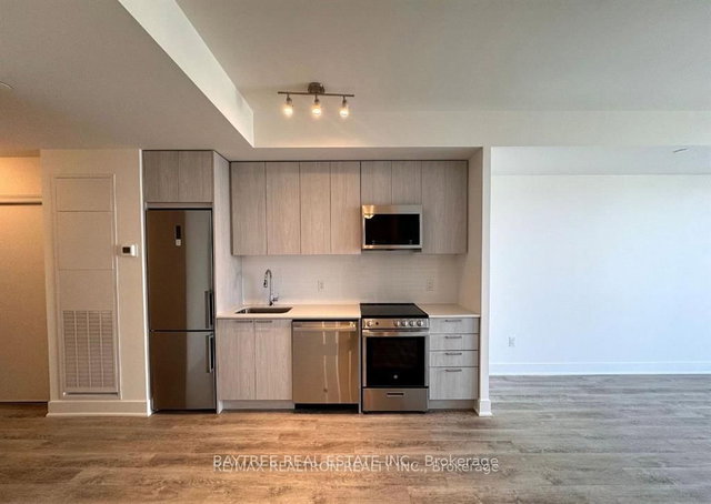 1205 - 185 Deerfield Road