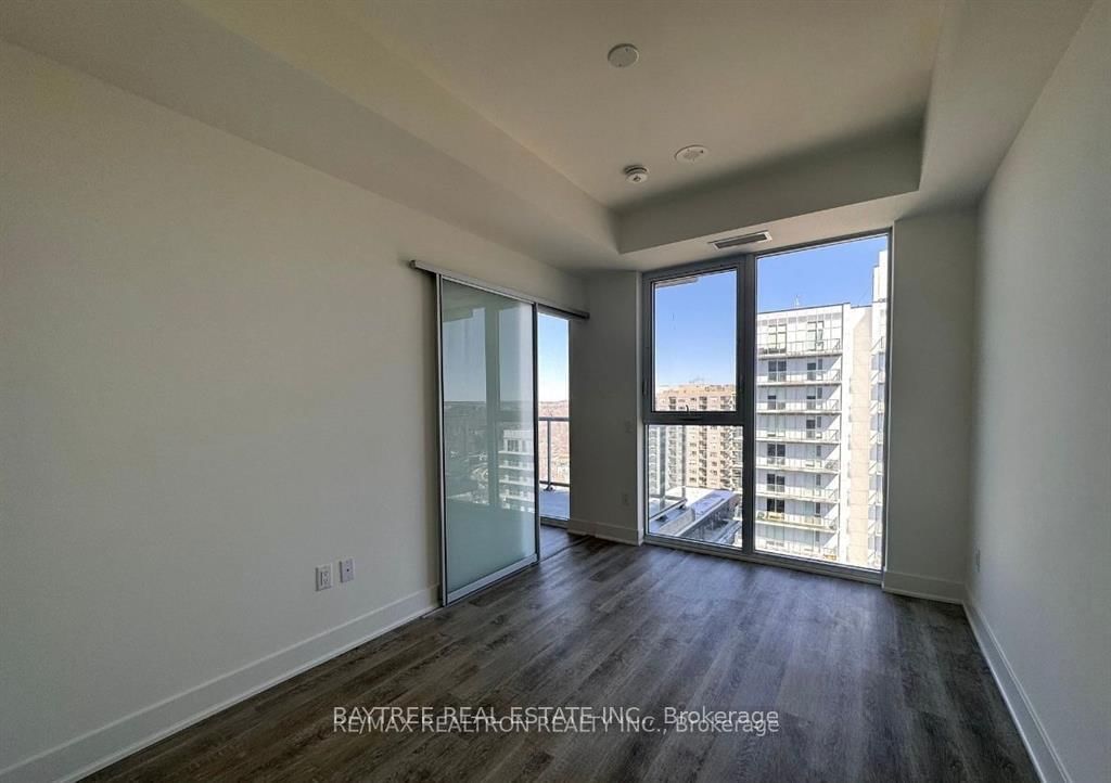 185 Deerfield Road • #1205 • Newmarket, ON photo 6