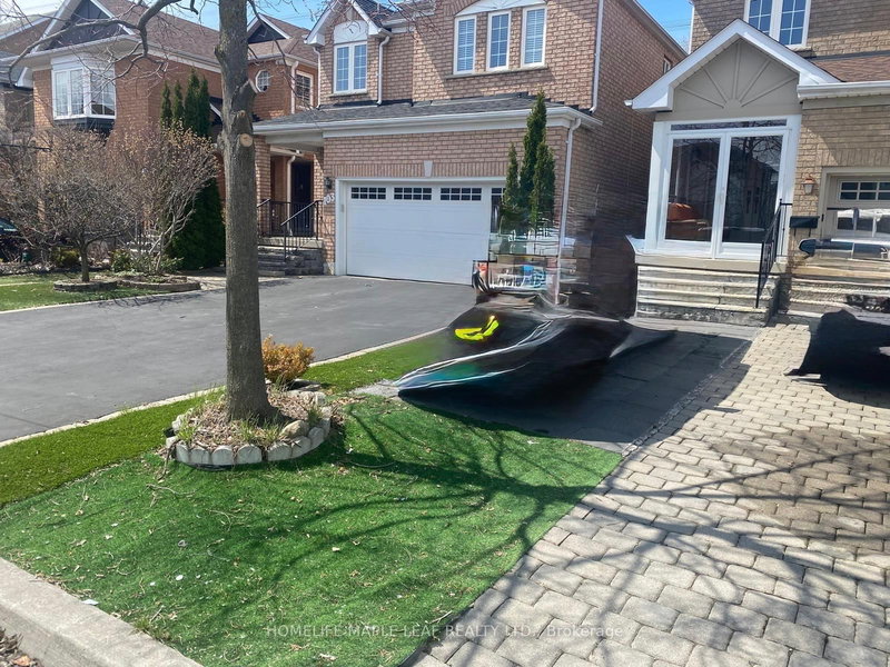 105 Prairie Dunes Pl, Vaughan, L4K 2E4 | Image 2