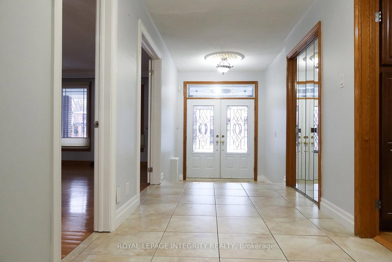 #1 (upper) - 56 Francis St, Vaughan, L4L 1P6 | Image 2