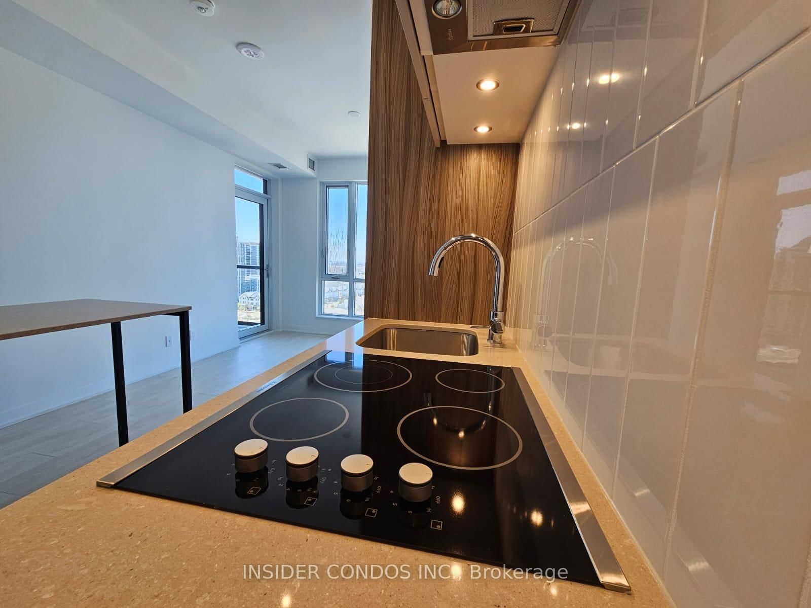 7950 Bathurst Street, Unit 1412 - Photo 10