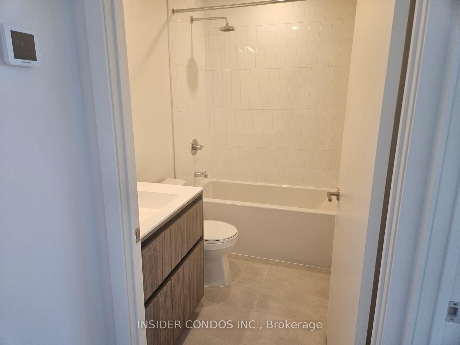 7950 Bathurst Street, Unit 1412 - Photo 11