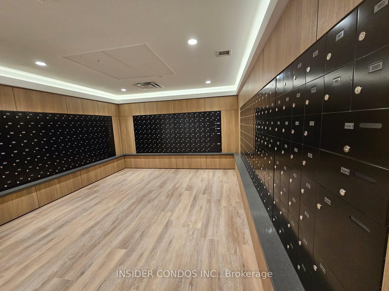 7950 Bathurst Street, Unit 1412 - Photo 17