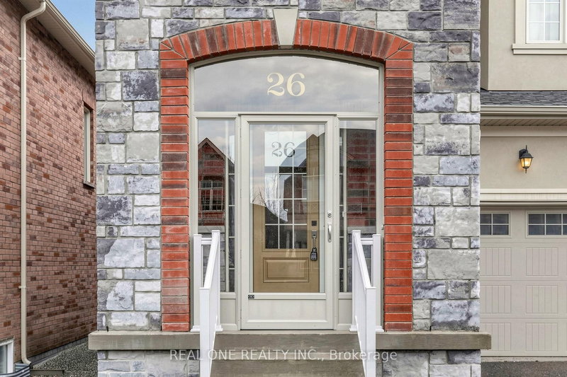 26 Mondial Cres, East Gwillimbury, L0G 1R0 | Image 3