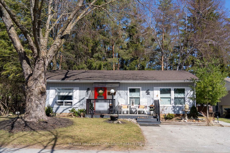 18 Cherrywood Lane, Innisfil, L9S 1M6 | Image 2