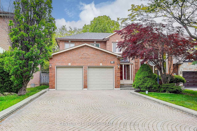 18 Cygnus Dr, Richmond Hill, L4C 8P2 | Image 2