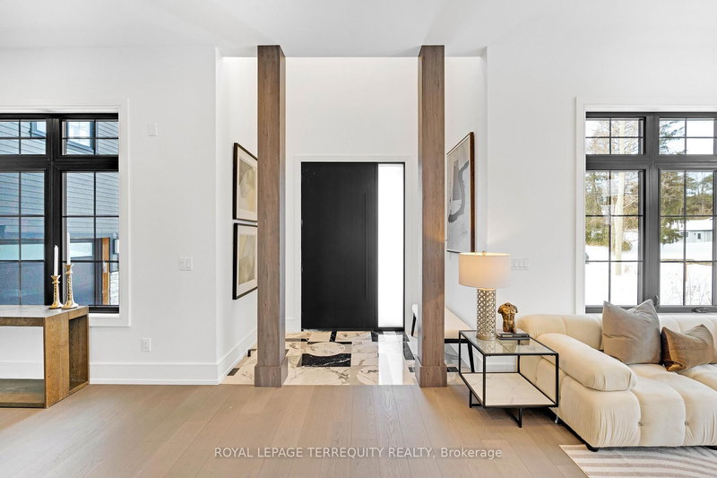 17 Connor Dr, Whitchurch-Stouffville, L4A 2Z1 | Image 2