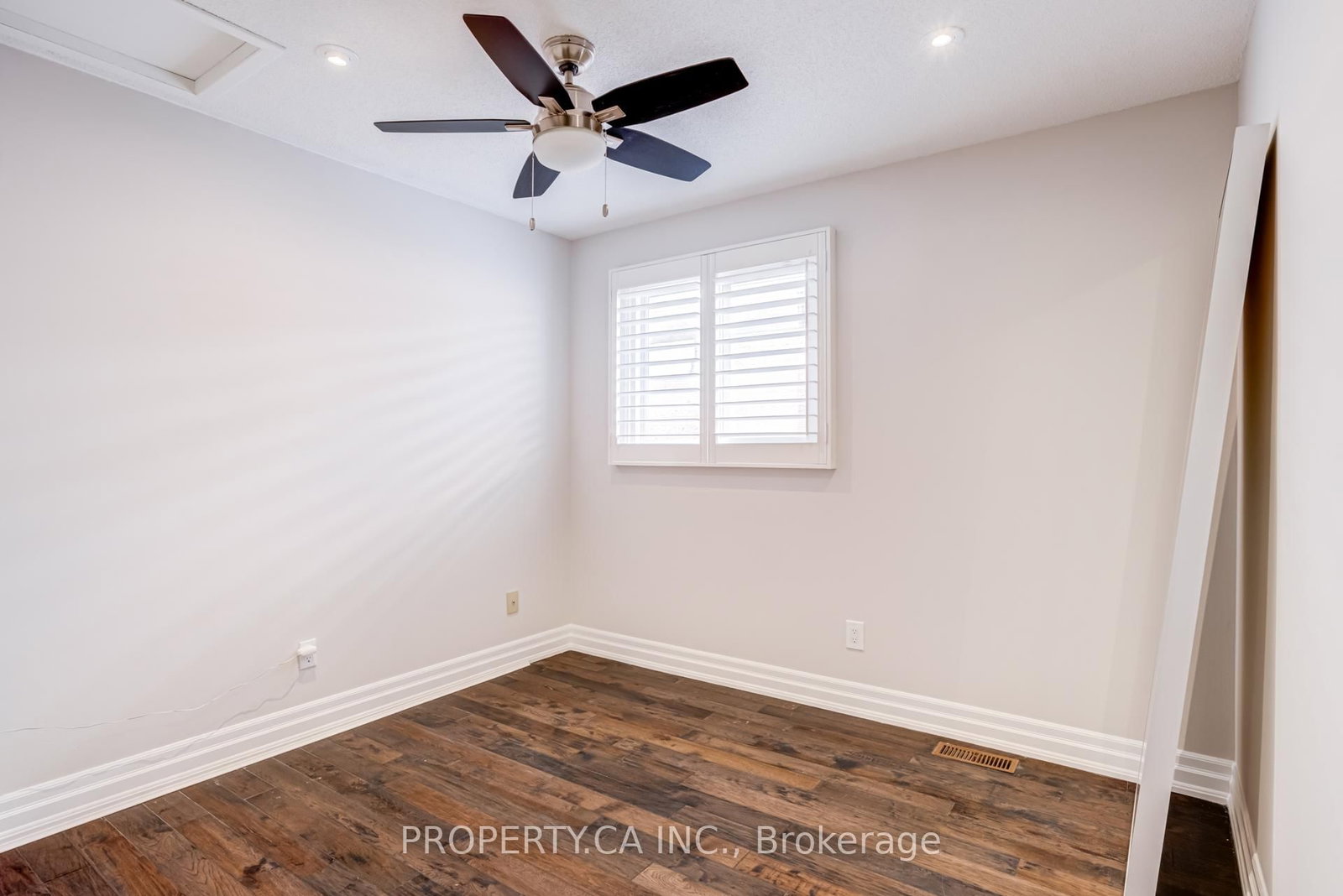 Detached House for sale at 150 Brookmill Drive, Vaughan, Ontario, L4J 6M2 - Brownridge - MLS: N13021580