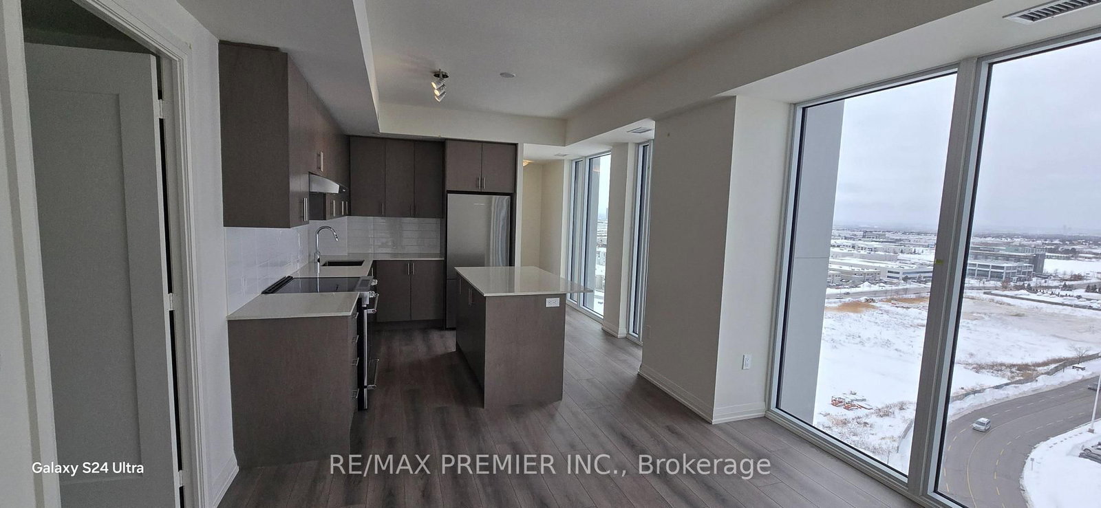 8960 Jane Street, Unit 1515 - Photo 6