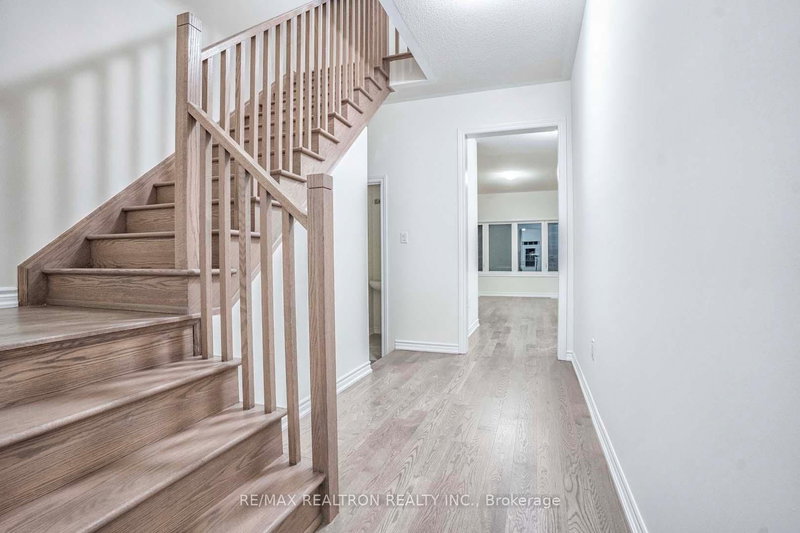 1502 Harker St, Innisfil, L9S 0R4 | Image 3