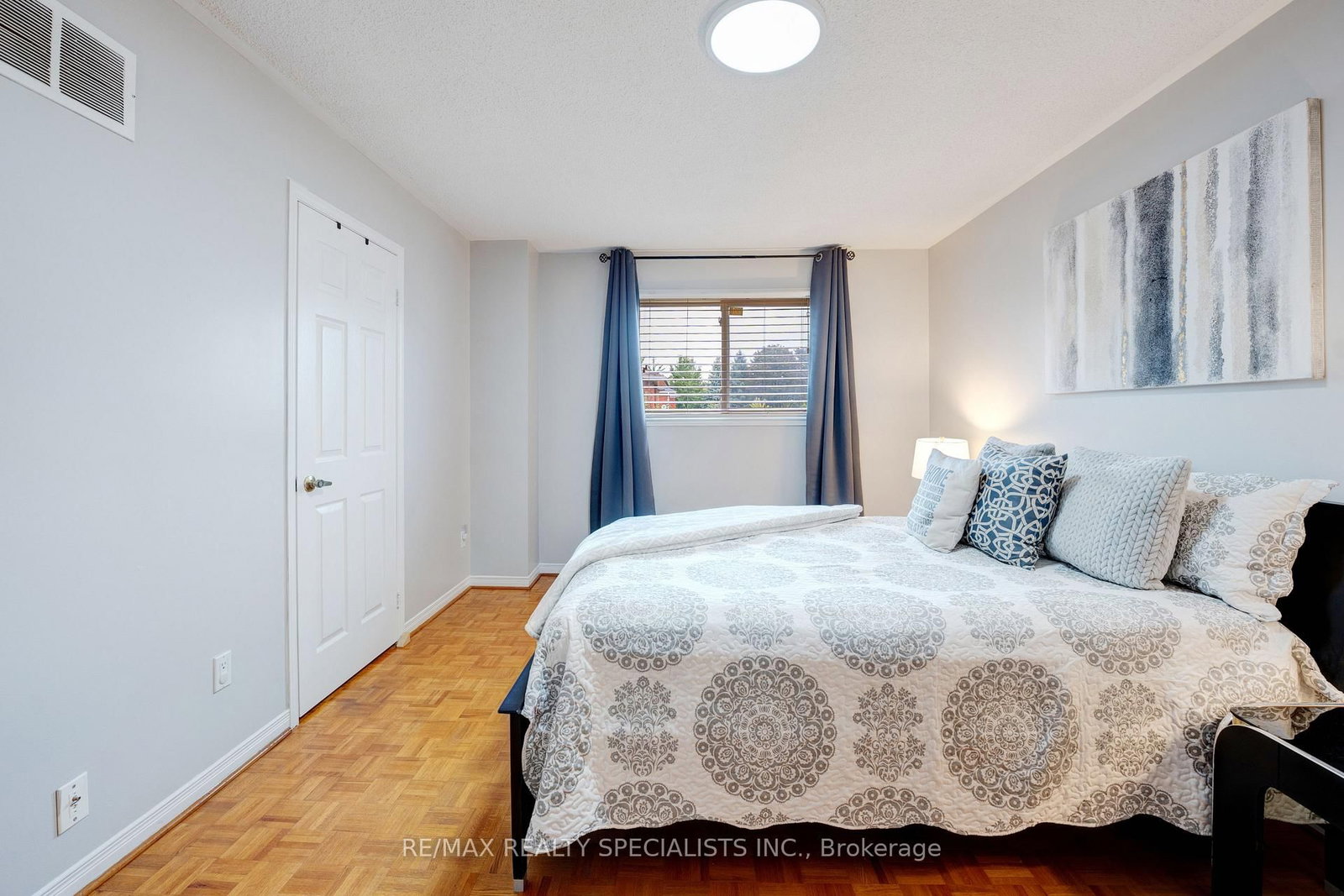 Detached House for sale at 36 Devonsleigh Boulevard, Richmond Hill, Ontario, L4S 1H4 - Devonsleigh - MLS: N13022144