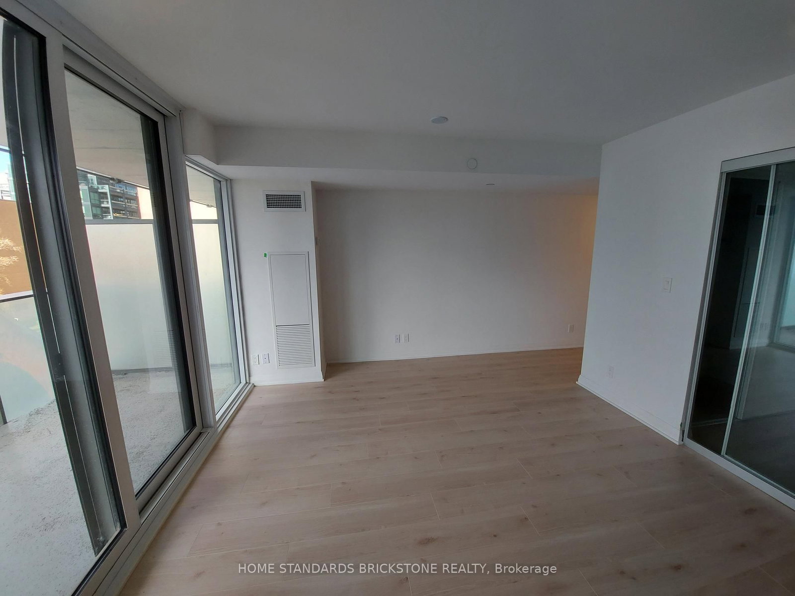 1000 Portage Parkway, Unit 12/4215 - Photo 11