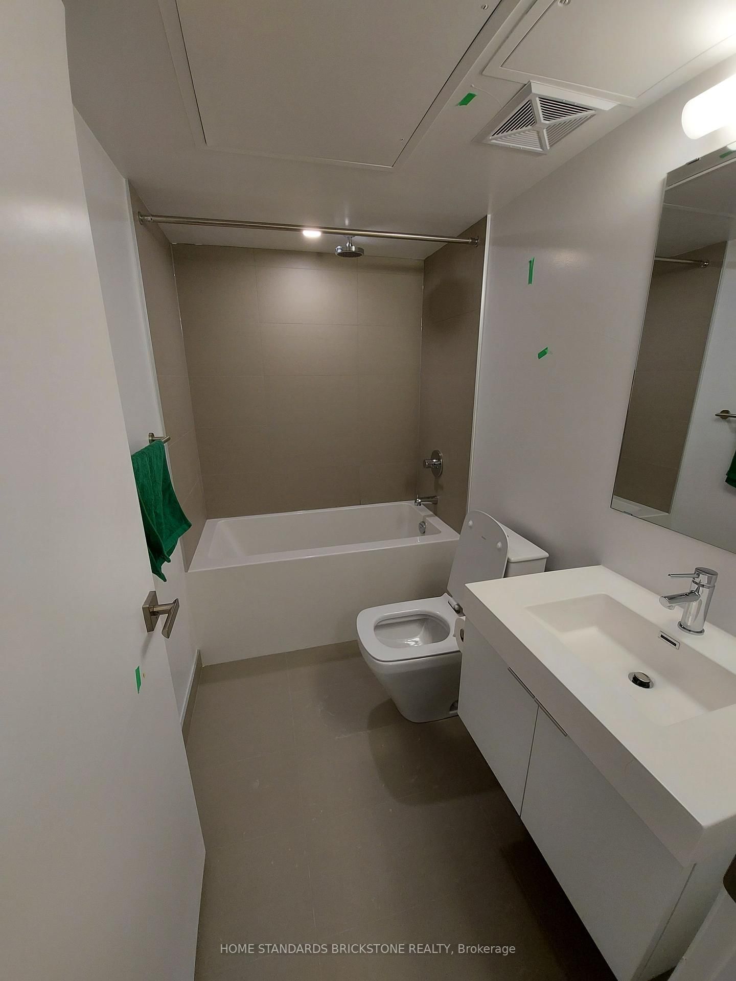 1000 Portage Parkway, Unit 12/4215 - Photo 2